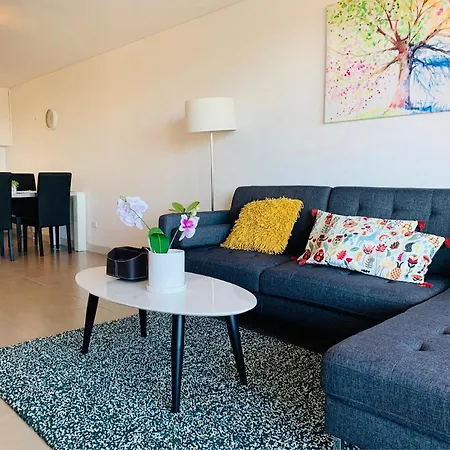 Beautiful Home Close To Shopping Mall And Train Hornsby Exterior photo