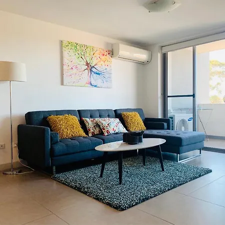 Beautiful Home Close To Shopping Mall And Train Hornsby Exterior photo